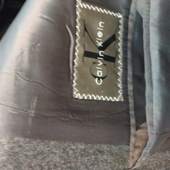 Vintage Calvin Klein Gray Flannel Wool/Cashmere Blend Suit 44R (Made in USA) - Picture 5 of 12